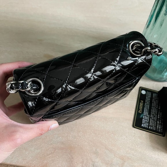 ❌SOLD❌EUC Chanel Classic Flap Mini Square Patent Black Silver HW Crossbody - Picture 8 of 16